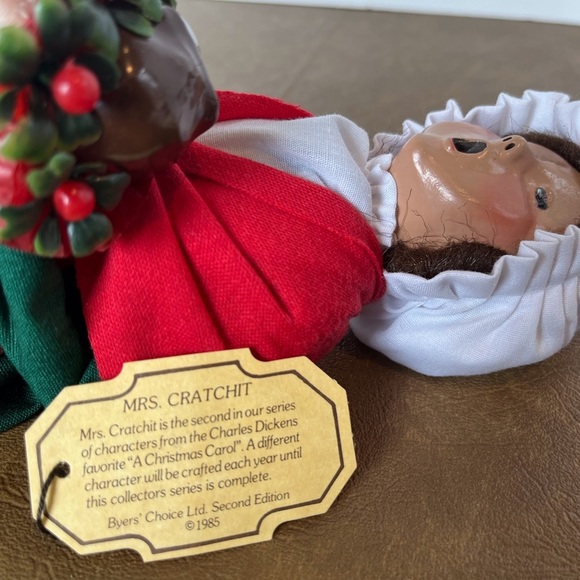 Byer’s Choice Ltd. Mrs. Cratchit 1985 NWT - Picture 7 of 8